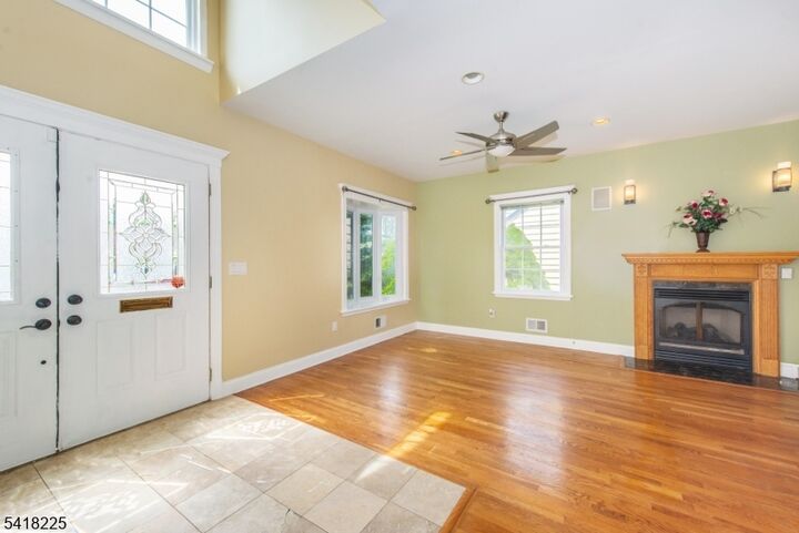 Property Photo:  12 Roosevelt Pl  NJ 07410 