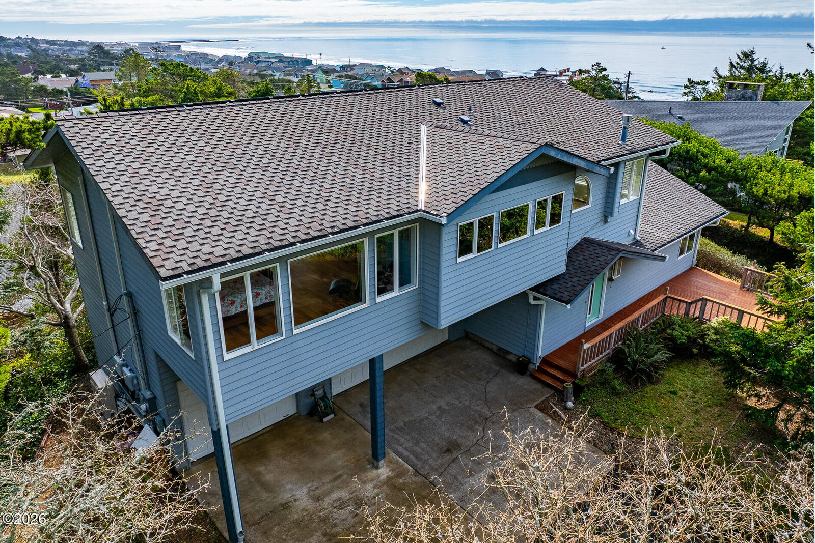 Property Photo:  421 NW 13th Street  OR 97365 