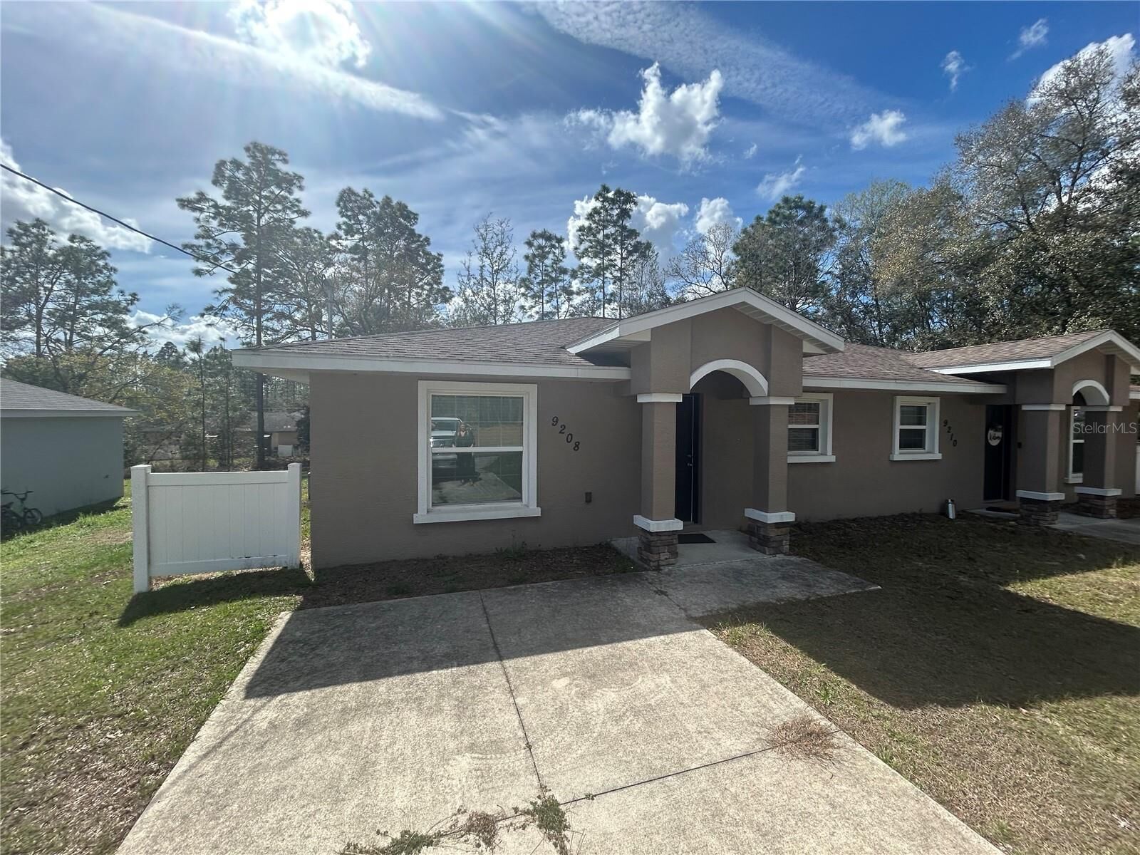 Property Photo:  9208 N Travis Drive  FL 34434 