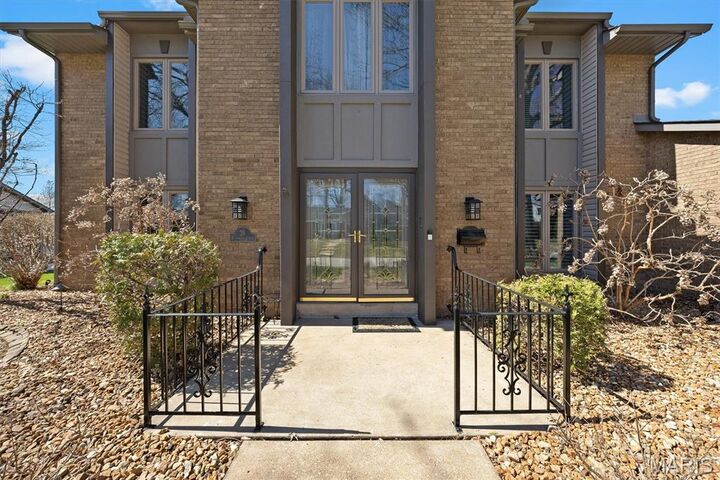 Property Photo: 26 Ravenwood Circle IL 62269