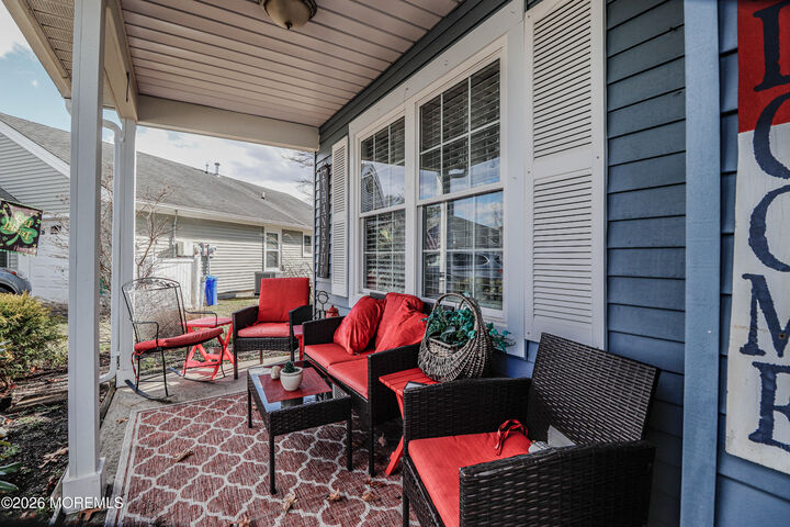 Property Photo:  11 Poplar Court  NJ 08005 