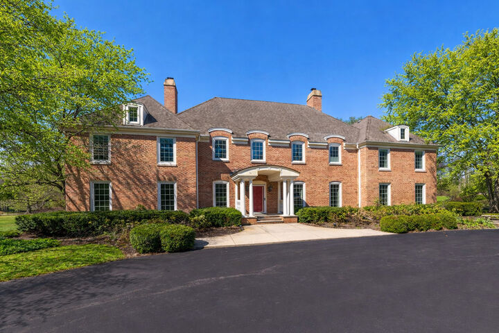 Property Photo:  568 Plymouth Drive  IL 60067 