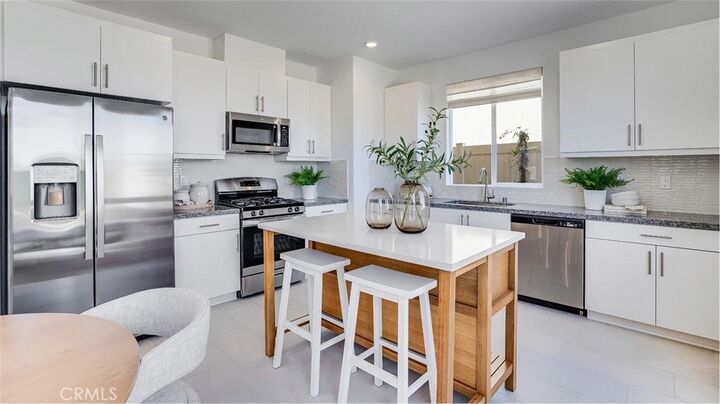 Property Photo:  17886 McKenzie Court  CA 92345 