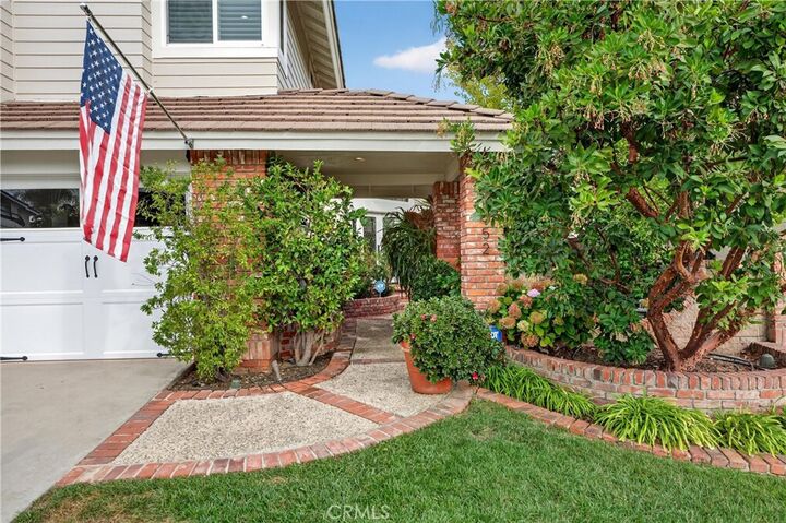 Property Photo:  21352 Silvertree Lane  CA 92679 