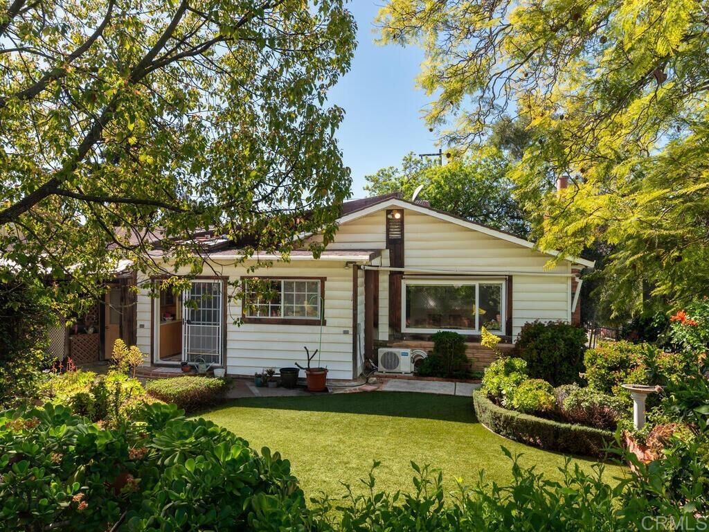 Property Photo: 210 S. Orange CA 92028