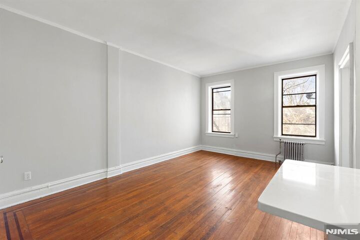 Property Photo:  821 Bergen Avenue B12  NJ 07306 