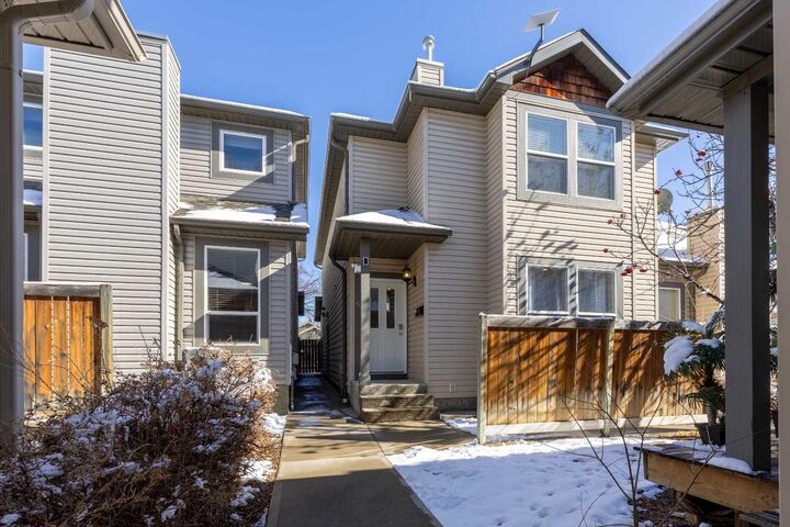 Property Photo: 635 6 Street S 5 AB T1J 2E4