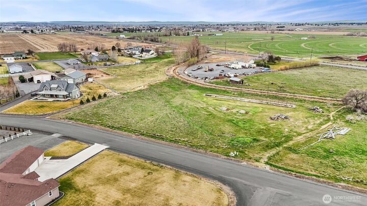 Property Photo:  10133  Road 5.7  NE  WA 98837 