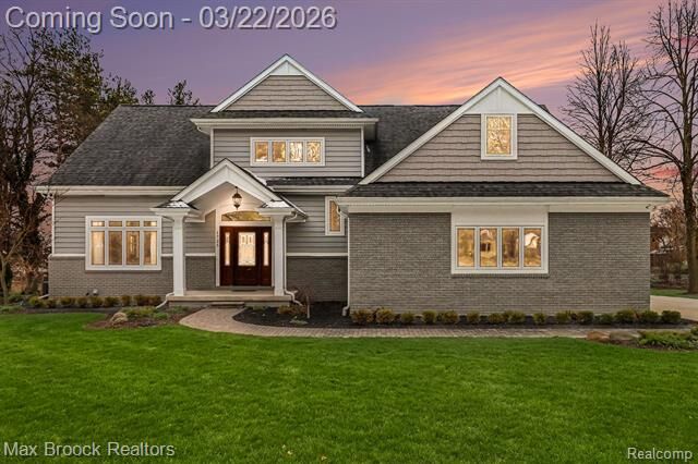 Property Photo:  1725 Banmoor Drive  MI 48084 