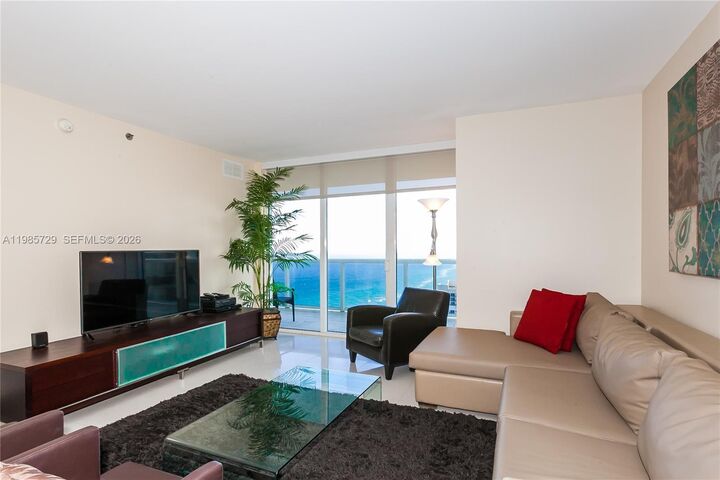 Property Photo:  1830 S Ocean Dr 3204  FL 33009 