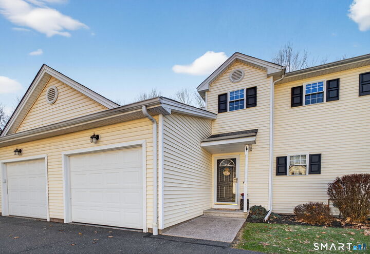 Property Photo:  135 New Britain Avenue 5  CT 06062 