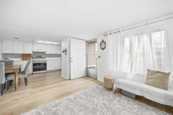 Property Photo: 94 Craighill Ave WA 99352