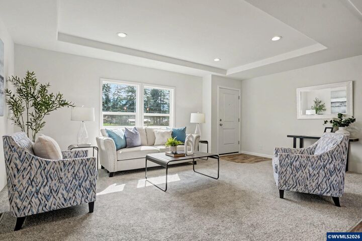 Property Photo:  212 N Santiam Hwy SE  OR 97346 