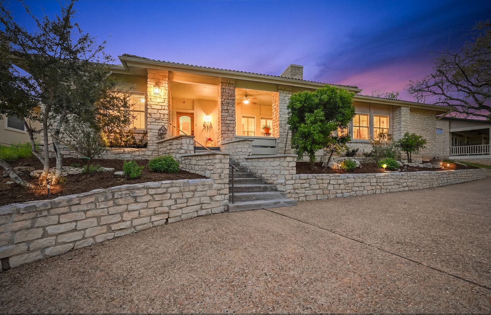 Property Photo: 308 Nautilus Avenue TX 78738