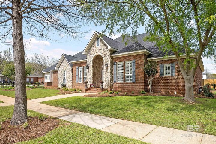 Property Photo: 10321 Tampary Street AL 36526-9543