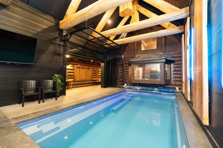 Property Photo: 46492 Valleyview Road BC V2R 5M8