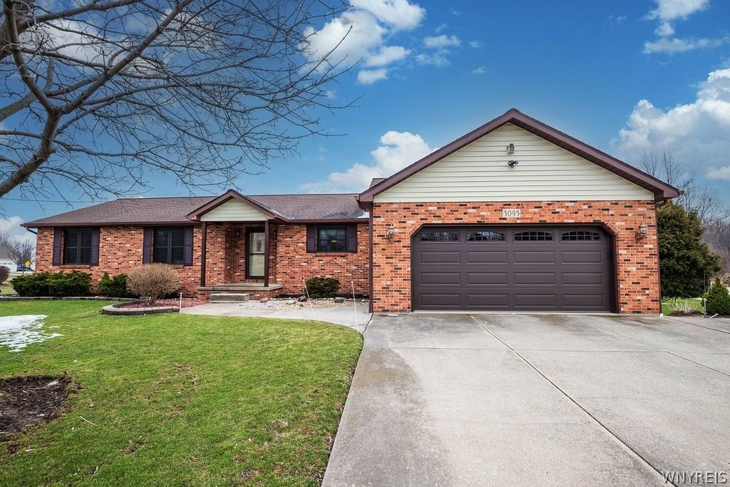 Property Photo: 3095 Stony Point Road NY 14072