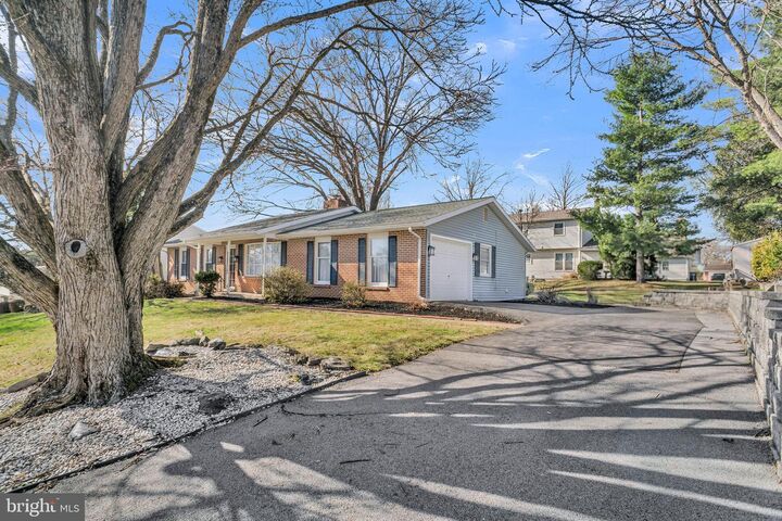 Property Photo:  3604 Kent Drive  PA 17050 