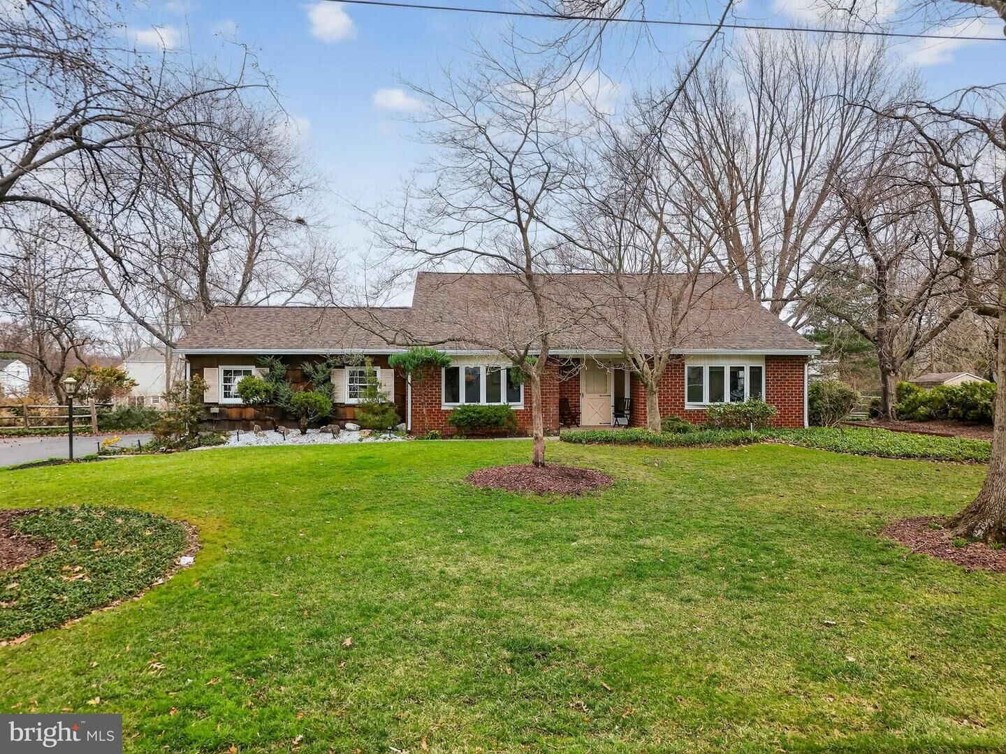 Property Photo: 7 Stanford Court NJ 08520