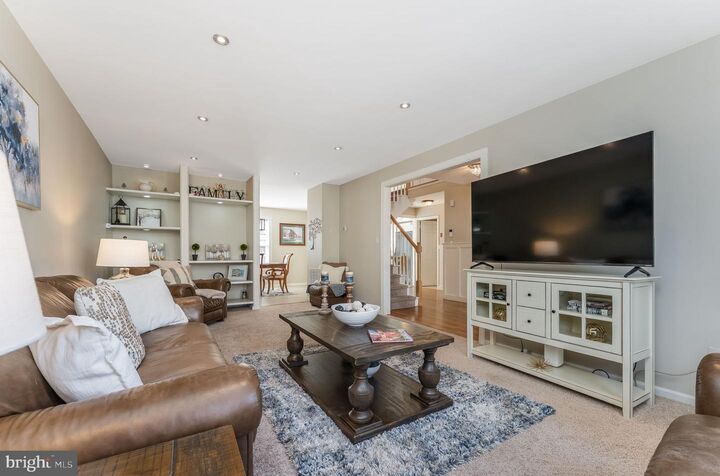 Property Photo:  4 Jumping Brook Place  NJ 08801 