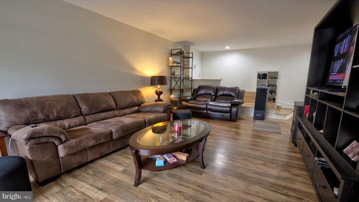 Property Photo:  5 Silverwood Circle 1  MD 21403 