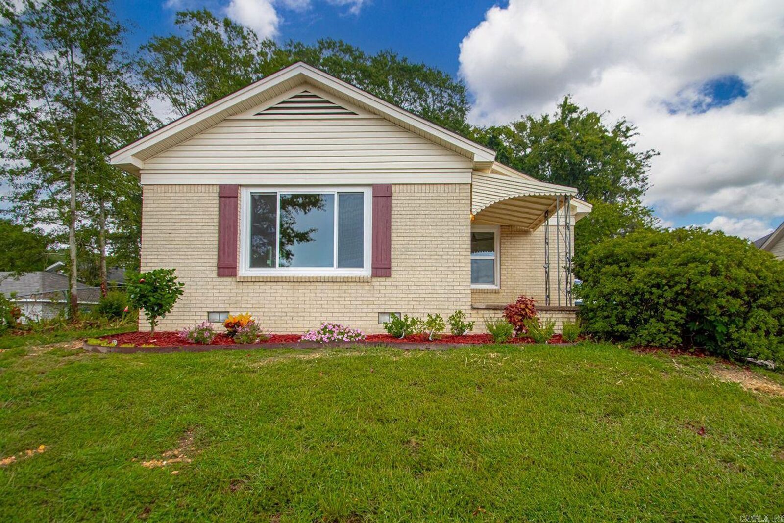 Property Photo:  111 N 1st Street  AR 72015 