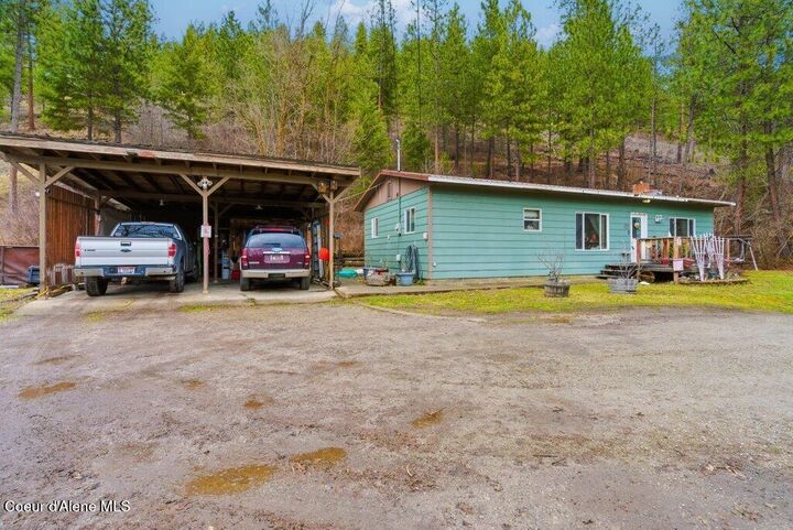 Property Photo:  43513 Riverview Dr  ID 83839 