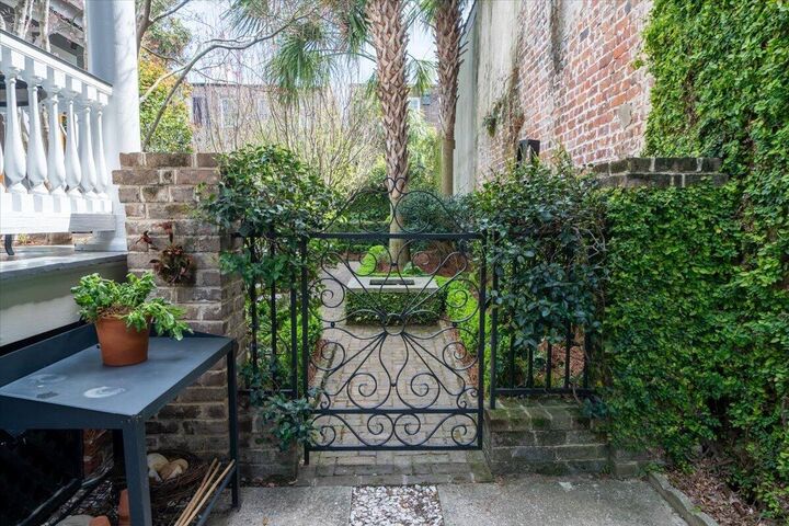 Property Photo: 41 Society Street SC 29401