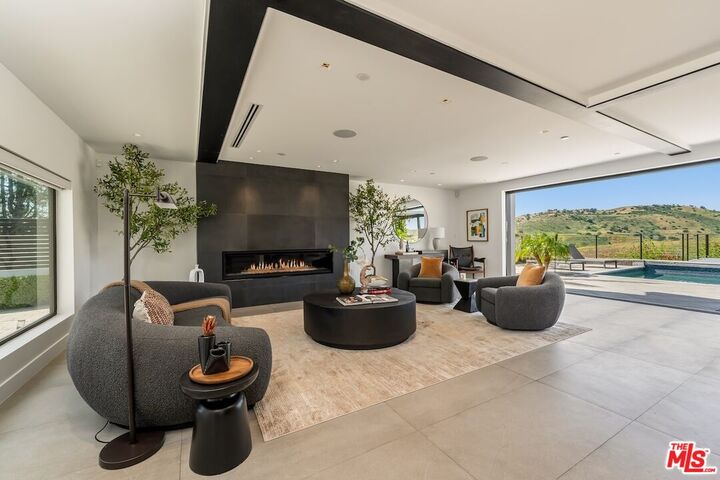 Property Photo: 26029 Farmfield Rd CA 91302