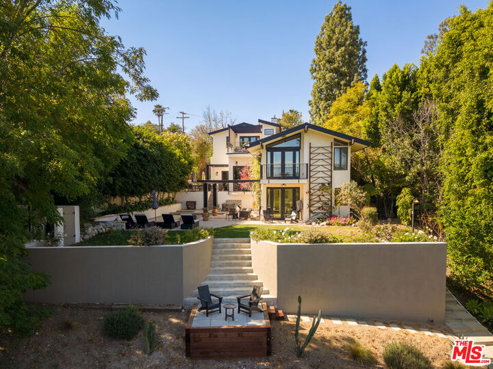 Property Photo:  16820 Oak View Dr  CA 91436 