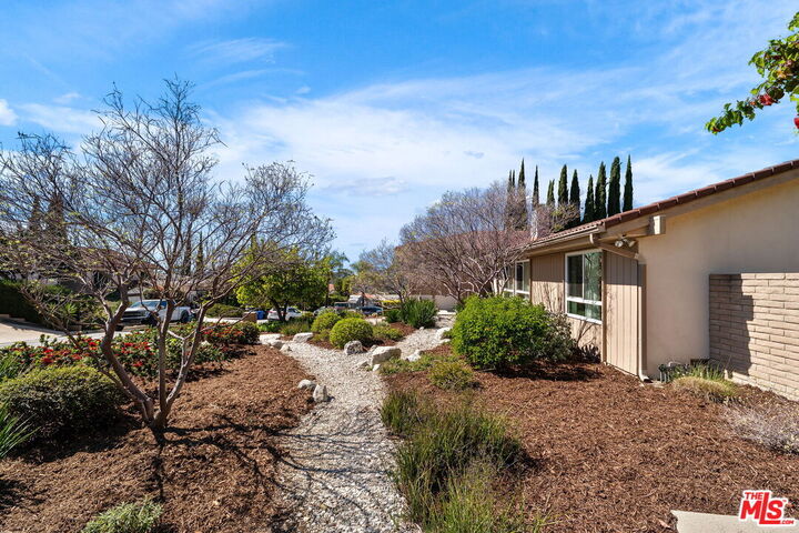 Property Photo:  411 Meadowview Dr  CA 91011 