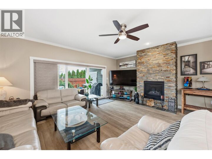 Property Photo: 220 Brandon Avenue BC V2A 3S6