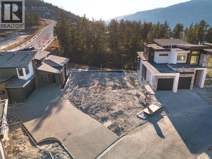 Property Photo:  3417 Hilltown Close  BC V1V 2R1 