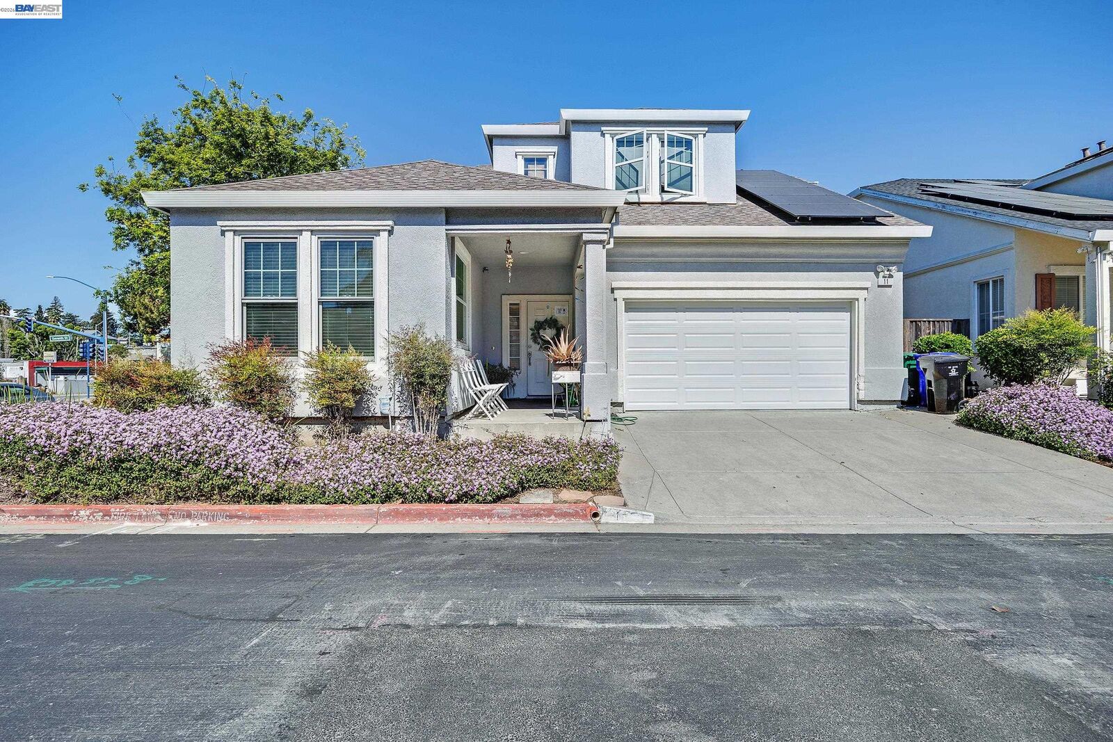 Property Photo: 11 Fallen Leaf Ct CA 94572