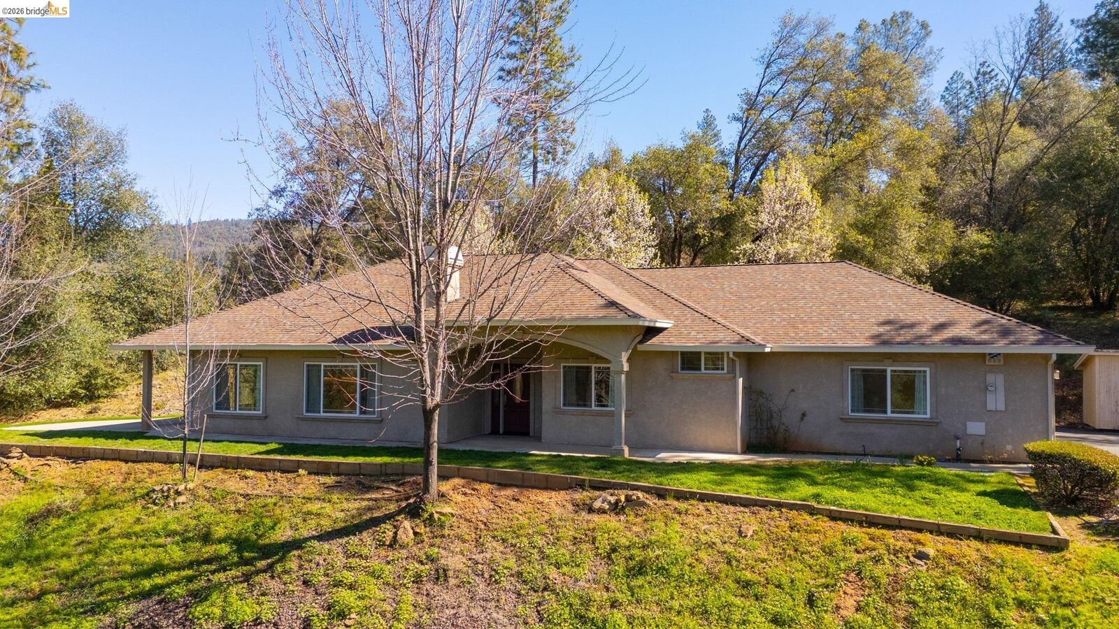 Property Photo:  20245 Tuolumne Rd North  CA 95379 