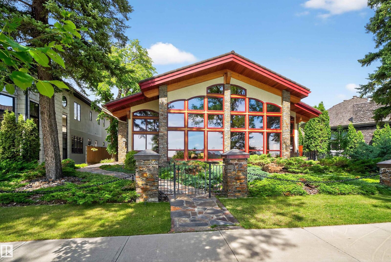 Property Photo:  12 Wellington Crescent NW  AB T5N 3V2 