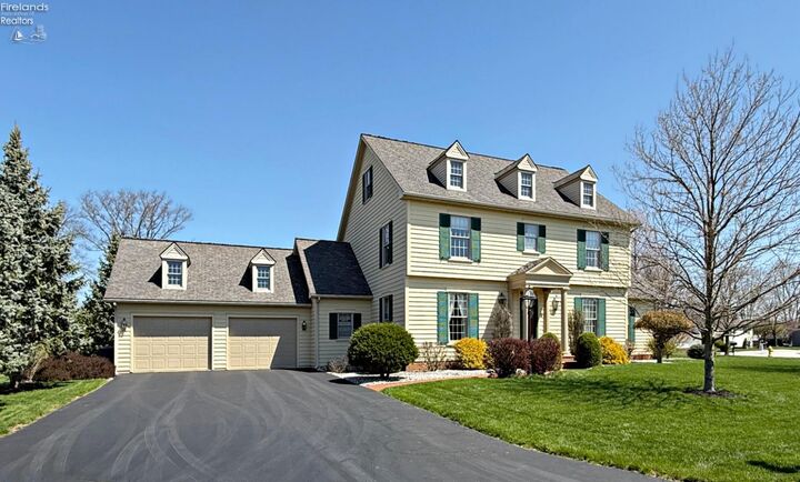 Property Photo:  499 Williamsburg Drive  OH 44883 