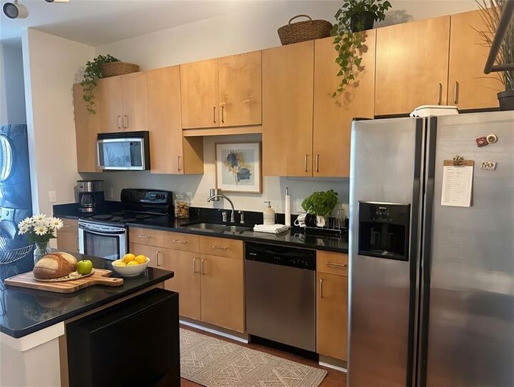 Property Photo:  5300 Peachtree Road 3310  GA 30341 