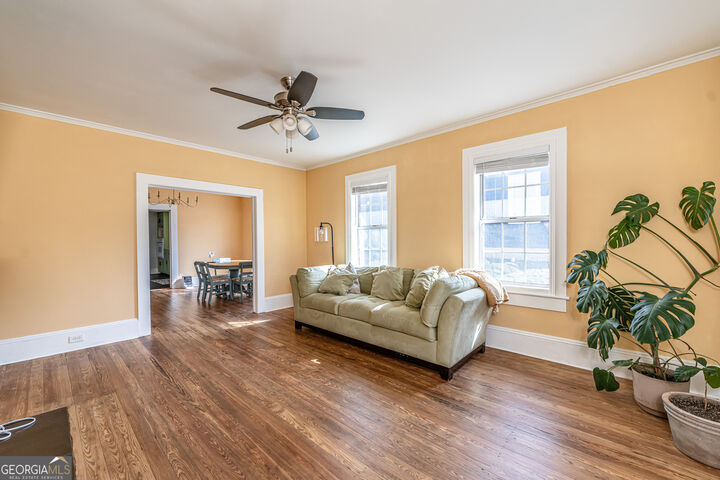 Property Photo:  201 E 10th Street SW  GA 30161 