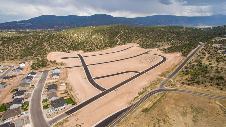 Property Photo:  652 S Renze Adams St Lot 133 Ph 5  UT 84720 