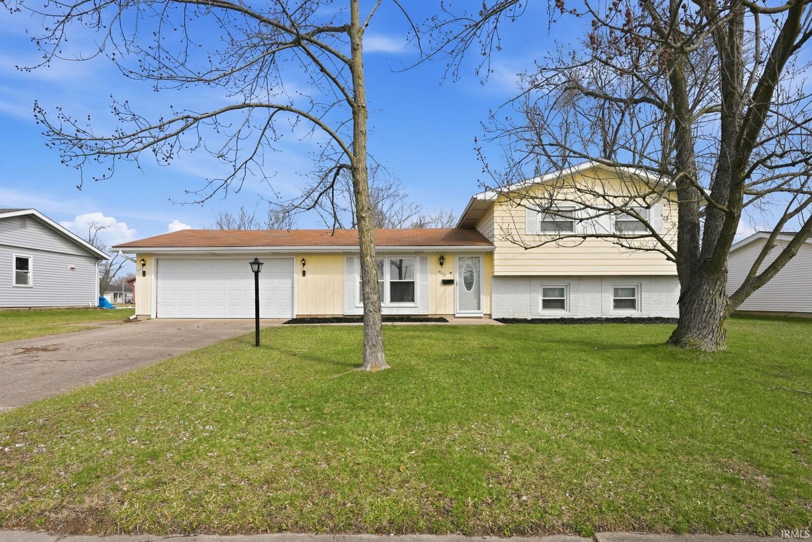 Property Photo: 4712 Foxgrove Avenue IN 46818
