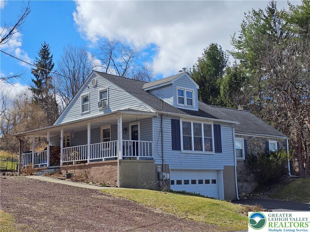 Property Photo: 205 Valley View Road PA 18055