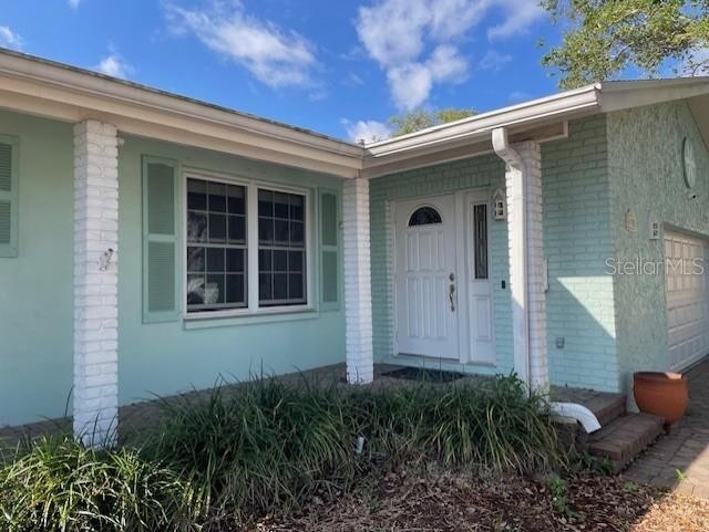 Property Photo:  1924 62nd Avenue NE  FL 33702 