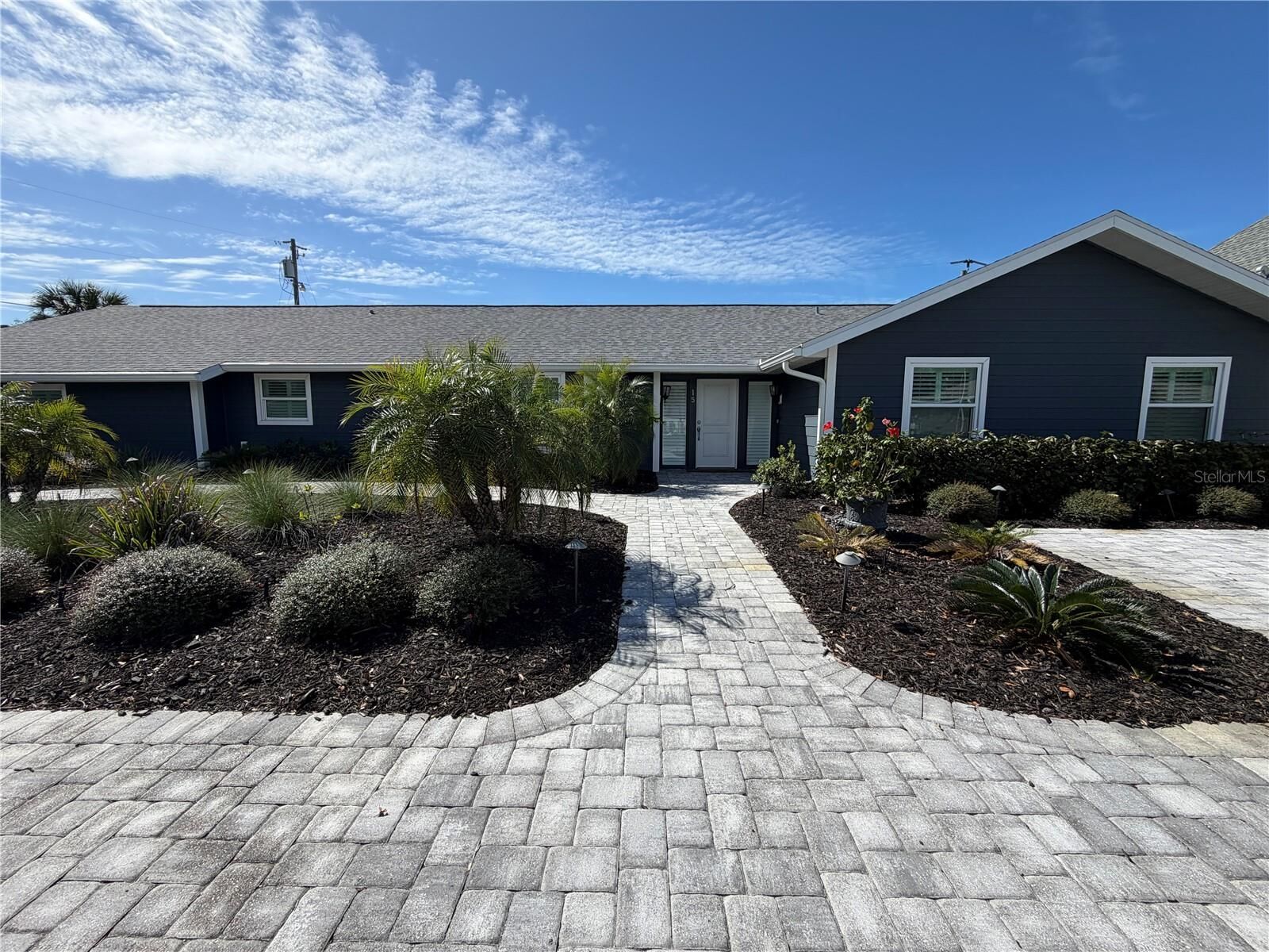 Property Photo: 15 Gulf Manor Drive FL 34285