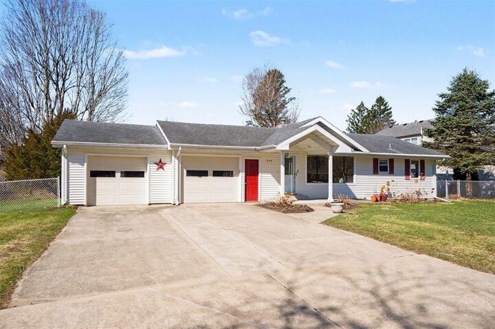 Property Photo: 349 E Washington Street MI 49103-1070