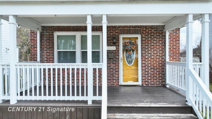 Property Photo: 1008 Dupont St Street MI 48504-4860