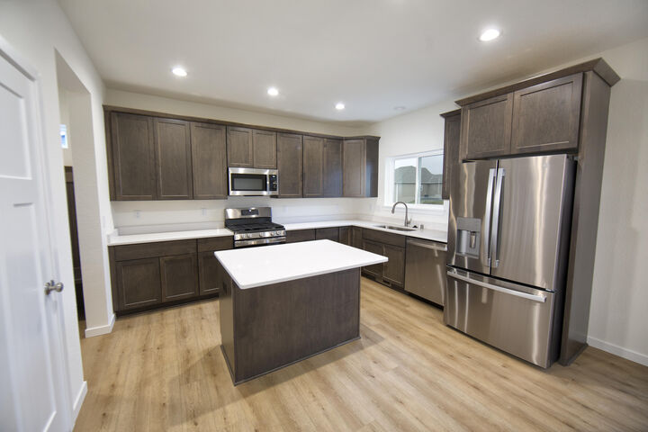 Property Photo: 2009 Savannah Dr 53024