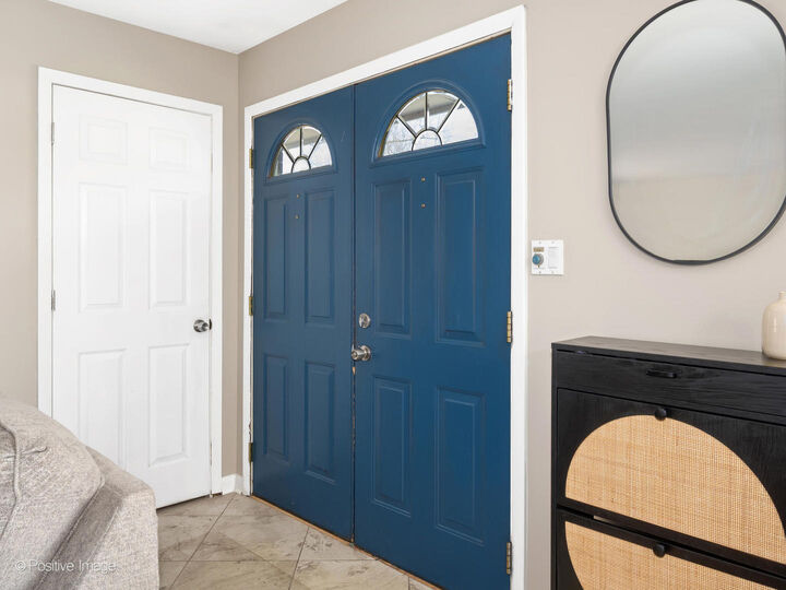 Property Photo:  319 5th Street  IL 60515 