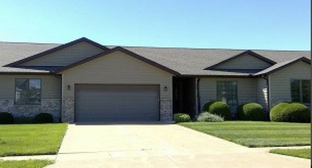 Property Photo:  432 Mill Ridge Road 432  IA 52732 