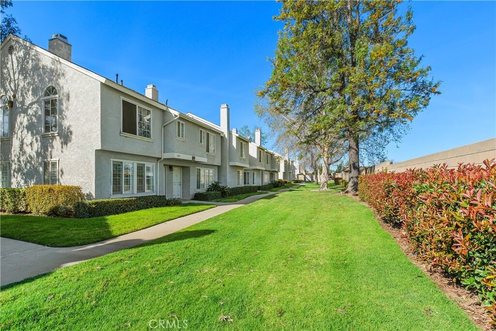 Property Photo:  192 W Walnut A  CA 92376 